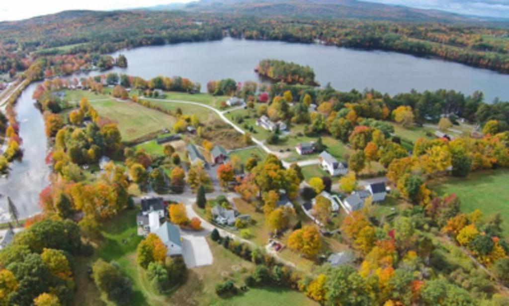 Highland Lake Inn Andover Bagian luar foto