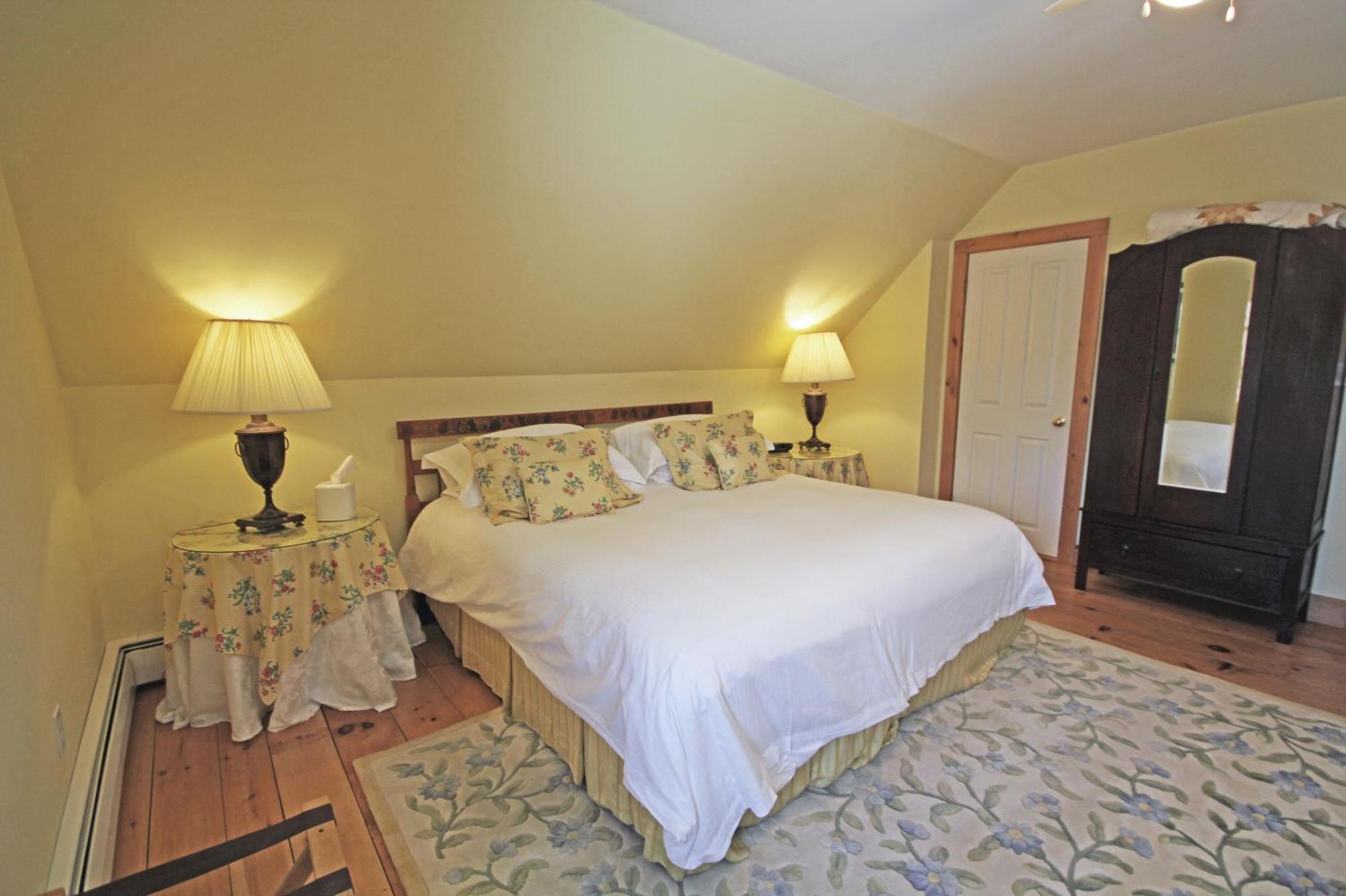 Highland Lake Inn Andover Ruang foto
