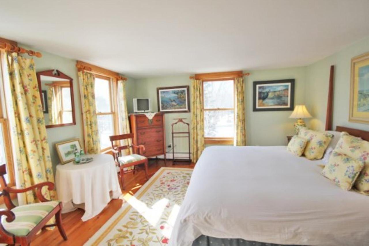 Highland Lake Inn Andover Bagian luar foto